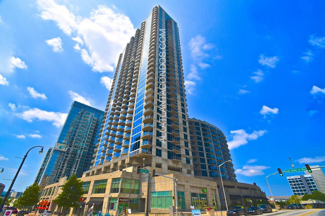 Twelve Centennial Park Condos For Sale in Downtown Atlanta 30308